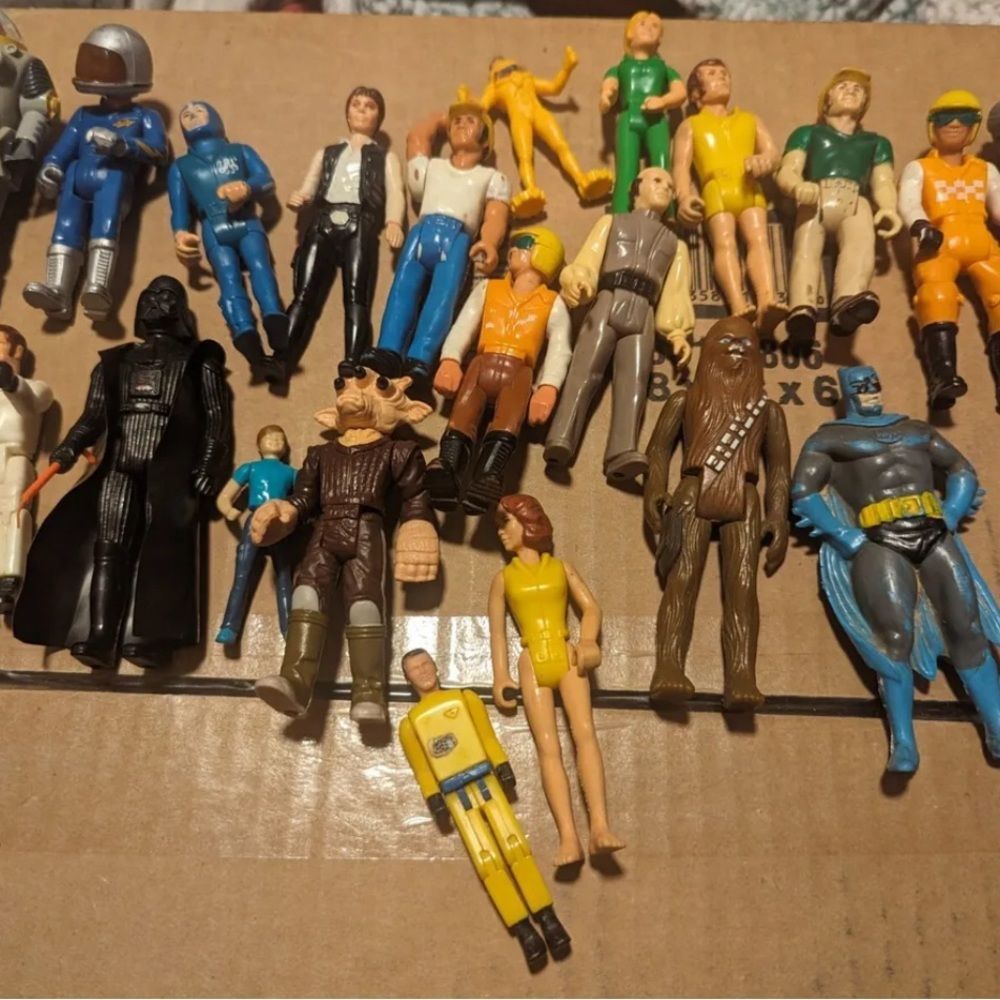 HUGE LOT of Vintage 1970's - 1980's Action Figures Including  Kenner Star Wars